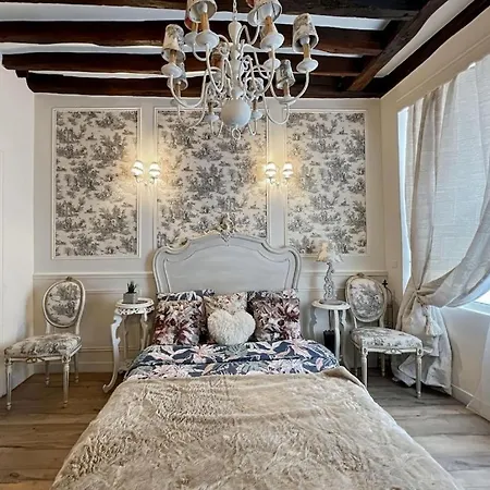 Gare Du Nord And Est Paris